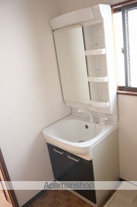 メゾン仁井[2LDK/68.39m2]の洗面所