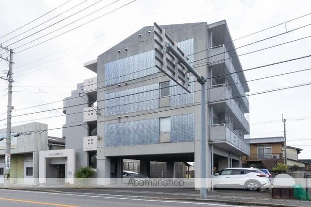 ヴィラ・アンソレイエ栗林南の外観写真