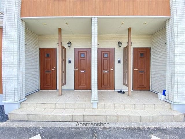 プラシード浜の玄関写真
