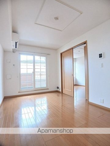 シャルパンティエIIの内装写真