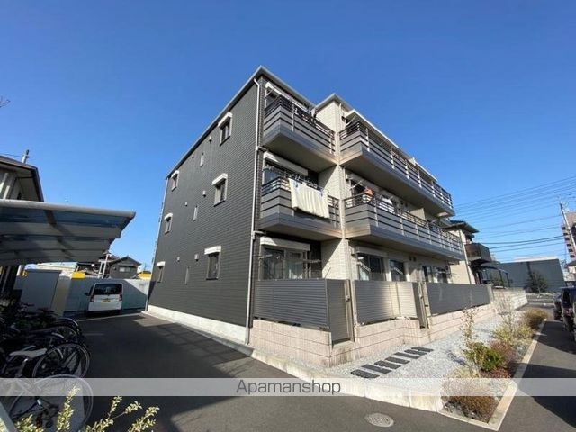 シャーメゾンＥＳ[1LDK/40.2m2]の外観5