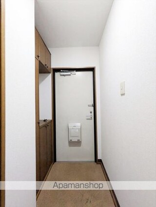 マリッチ　岡[2LDK/55m2]の玄関