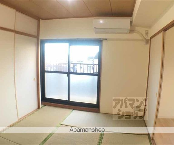 下鴨夜光町貸家の内装写真