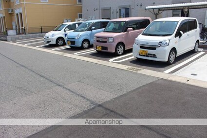 広島県福山市南今津町[1LDK/47.31m2]の駐車場1