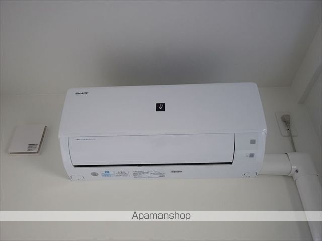 リアレクト白壁の内装写真
