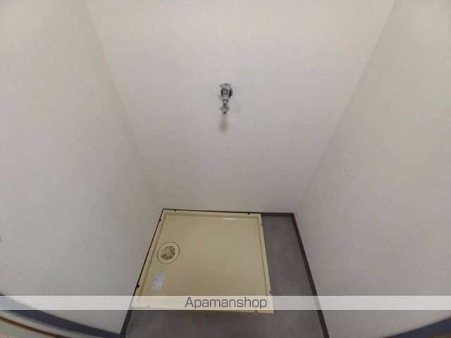 イーストヒルズ東香里の内装写真