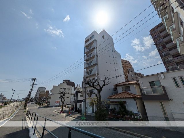 クリスタルビルの外観写真