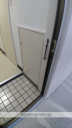 アップルズＨ[1K/27.5m2]の玄関