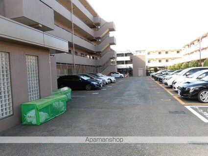 アミ浜田山[2LDK/59.92m2]の駐車場
