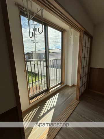 富山地鉄本線 越中荏原駅 徒歩16分 2階建 築12年の内装写真