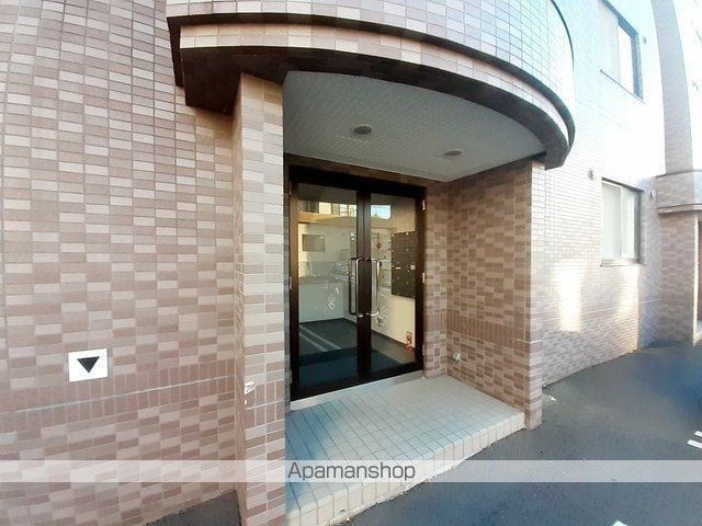 ジュネス元町の玄関写真