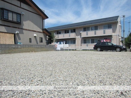 長野県長野市大字栗田[駐車場]の外観3