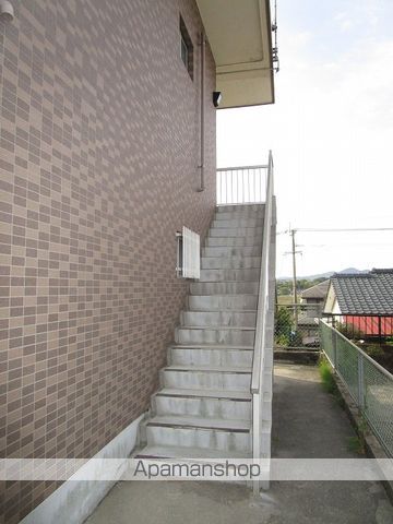 若葉ハイツの外観写真