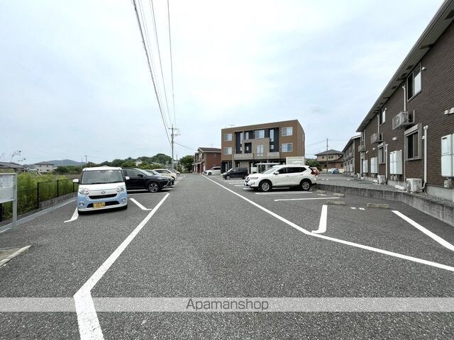 メゾン・ド・Ｓ　Ａ[1LDK/51.12m2]の駐車場