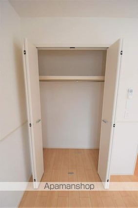 Ａｖｅｎｉｒ　Ⅱ[1LDK/45.89m2]の収納