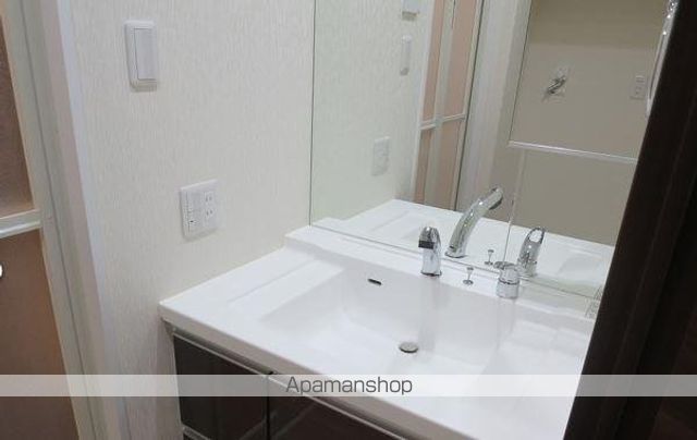 ロイヤルガーデン高松駅西オーシャンビュー弐番館[2LDK/62.13m2]の洗面所