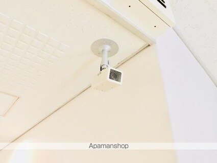 ロイヤルプラザ滝野川[3LDK/78m2]の共用部2