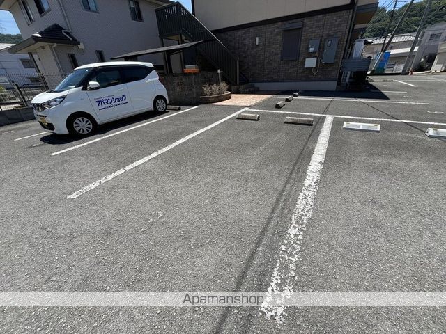 【和歌山市毛見のアパートの写真】