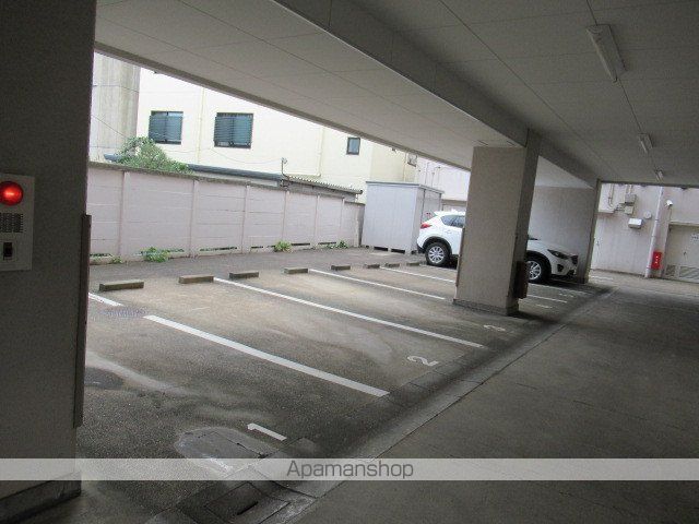 【中野区新井のマンションの写真】