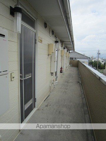 陣場ハイツの玄関写真