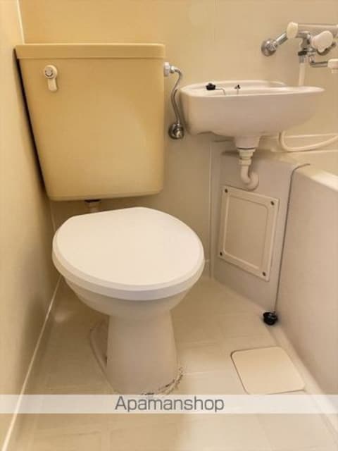 東京都世田谷区世田谷１丁目[1R/16.57m2]のトイレ
