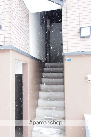 ヴェルデュール東の玄関写真