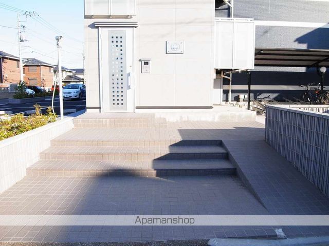 レオネクスト湘南山手館Cの玄関写真