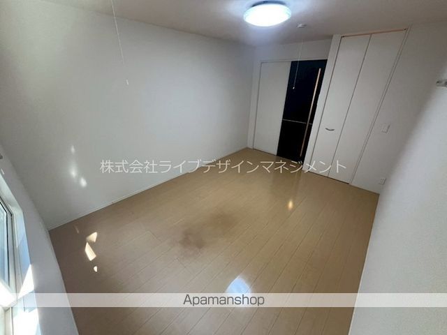 クロユリの内装写真