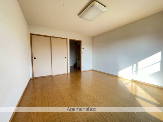 メゾン多田A棟の内装写真