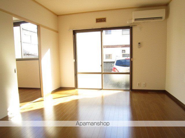 アーバン中山の内装写真