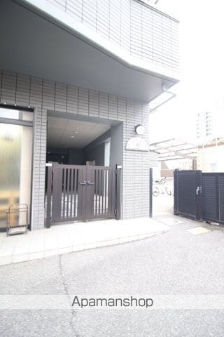 パルティール21の玄関写真