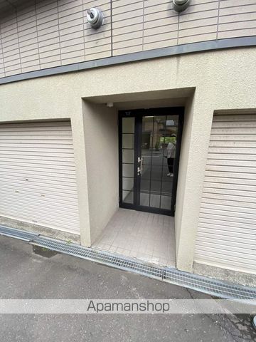 ORIGIN本通の玄関写真