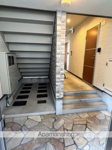 フジパレス長居西II番館の玄関写真