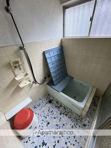 玉野市宇野7丁目戸建の内装写真