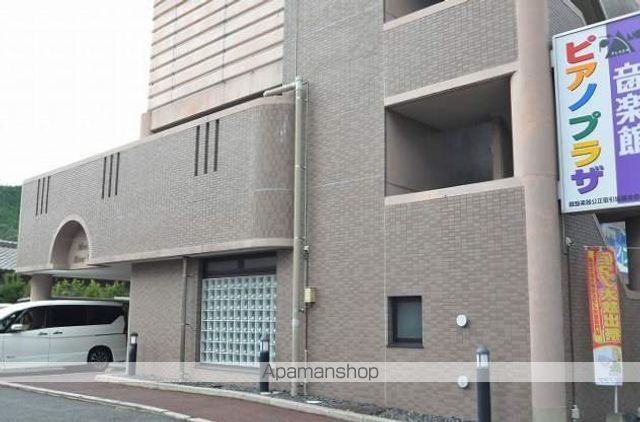 マンションリバーハンズの外観写真