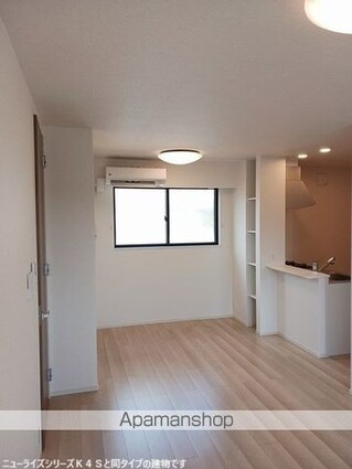 ワイ　ウィステリア[2LDK/62.61m2]のリビング・居間2