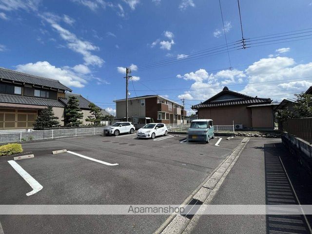 グレイシャス プラスの外観写真
