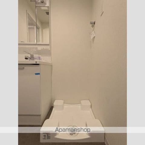ケイディーエックスレジデンス原木中山の内装写真