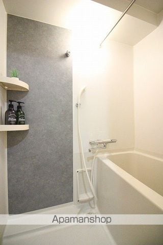 ロイヤルハイツ城山の内装写真