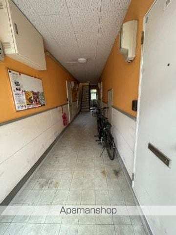 シエスタミヤザキの玄関写真
