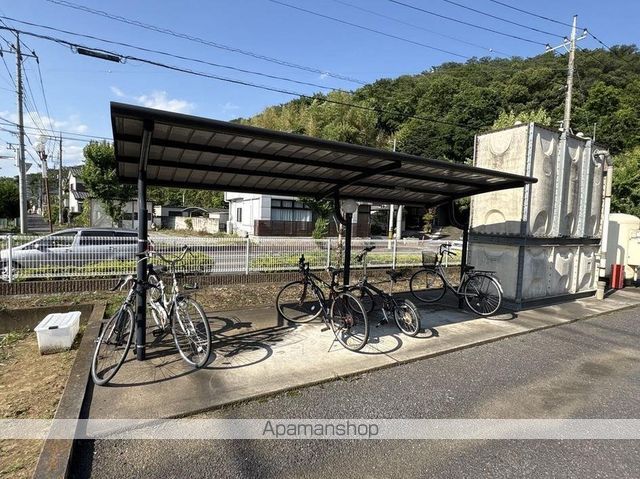 レオパレスコンフォーツMの玄関写真