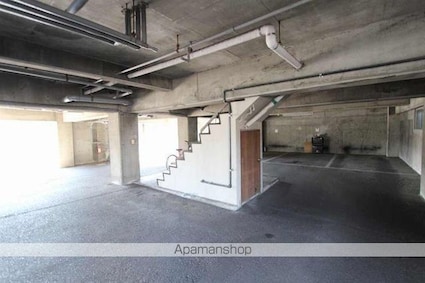 春日第一ビル[2DK/45.5m2]の駐車場