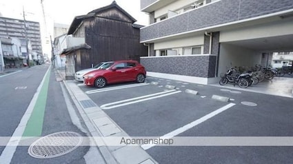 岡山県倉敷市川西町[1R/30.94m2]の駐車場