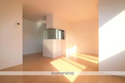 ドエルコート里吉　Ｃ[3LDK/83.98m2]のリビング・居間