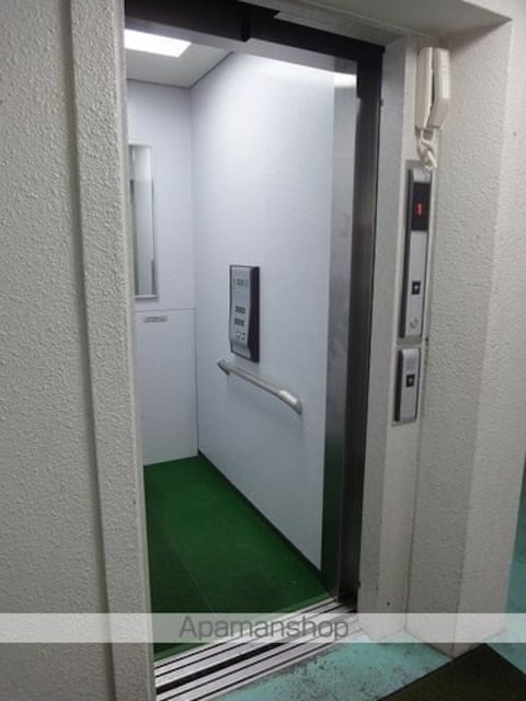 ロイヤル・レジデンス秦[1R/25.92m2]のロビー2
