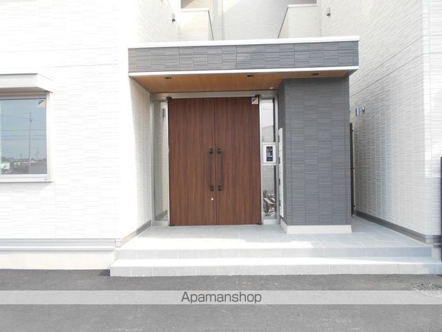 アサヒパレス久保田 A棟の玄関写真