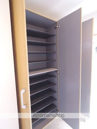 アーバンパーク三鷹[3LDK/85.7m2]の玄関