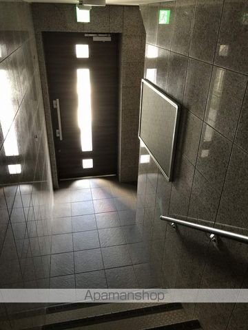 メゾン周令の玄関写真