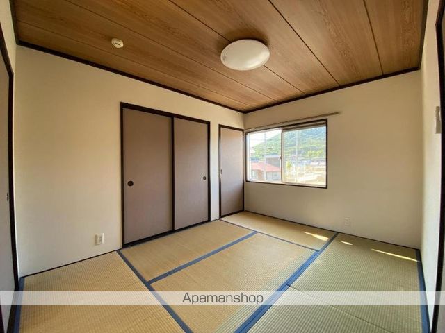 屋島フレグランスの内装写真