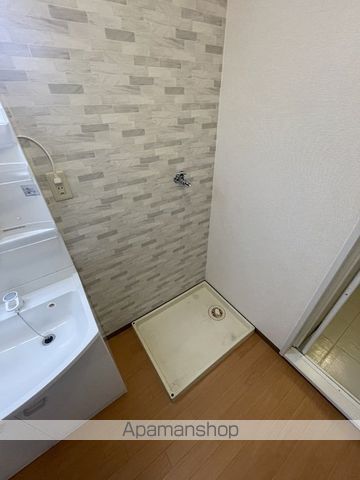 ハイカムール上代 B棟の内装写真